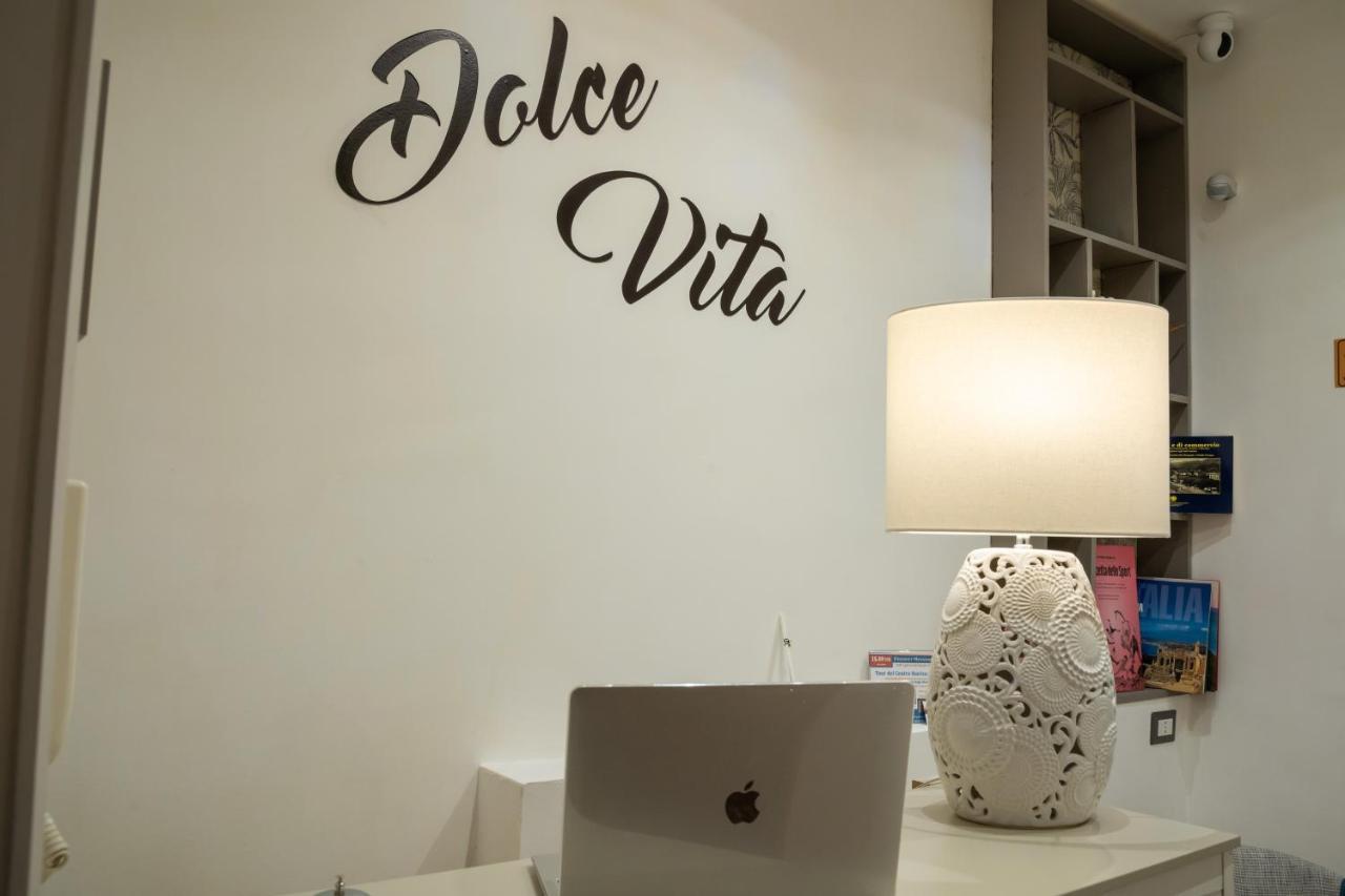 Dolce Vita Messina Buitenkant foto
